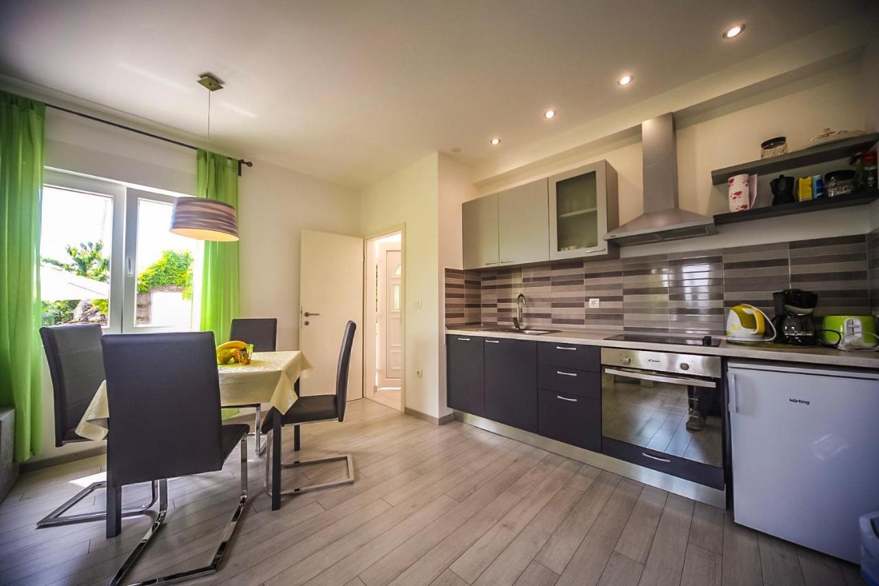 Apartman Carmen Volosko オパティヤ エクステリア 写真