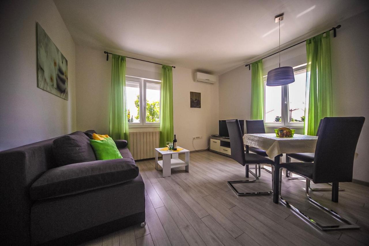 Apartman Carmen Volosko オパティヤ エクステリア 写真